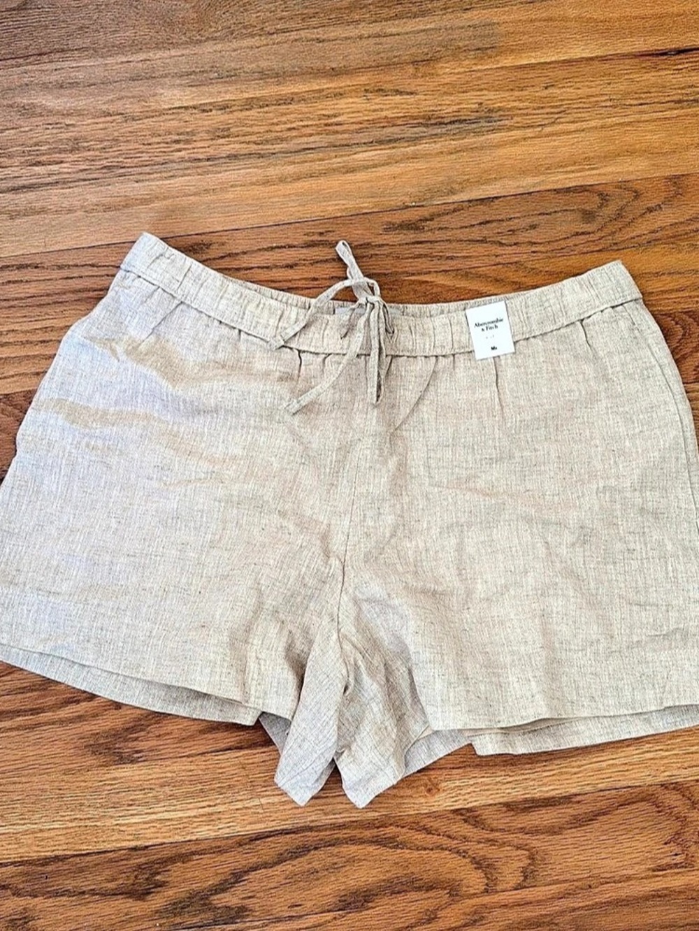 Abercrombie Mid Rise Linen-Blend Pull-On Shorts in Beige